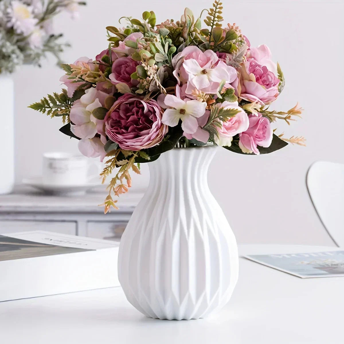 YOCITY Plastic Centerpiece Vase for Modern Decor